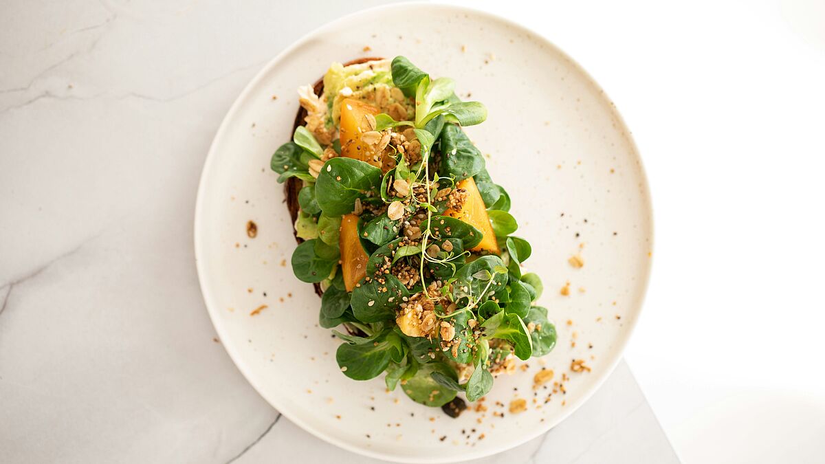 Veganer Nüsslisalat